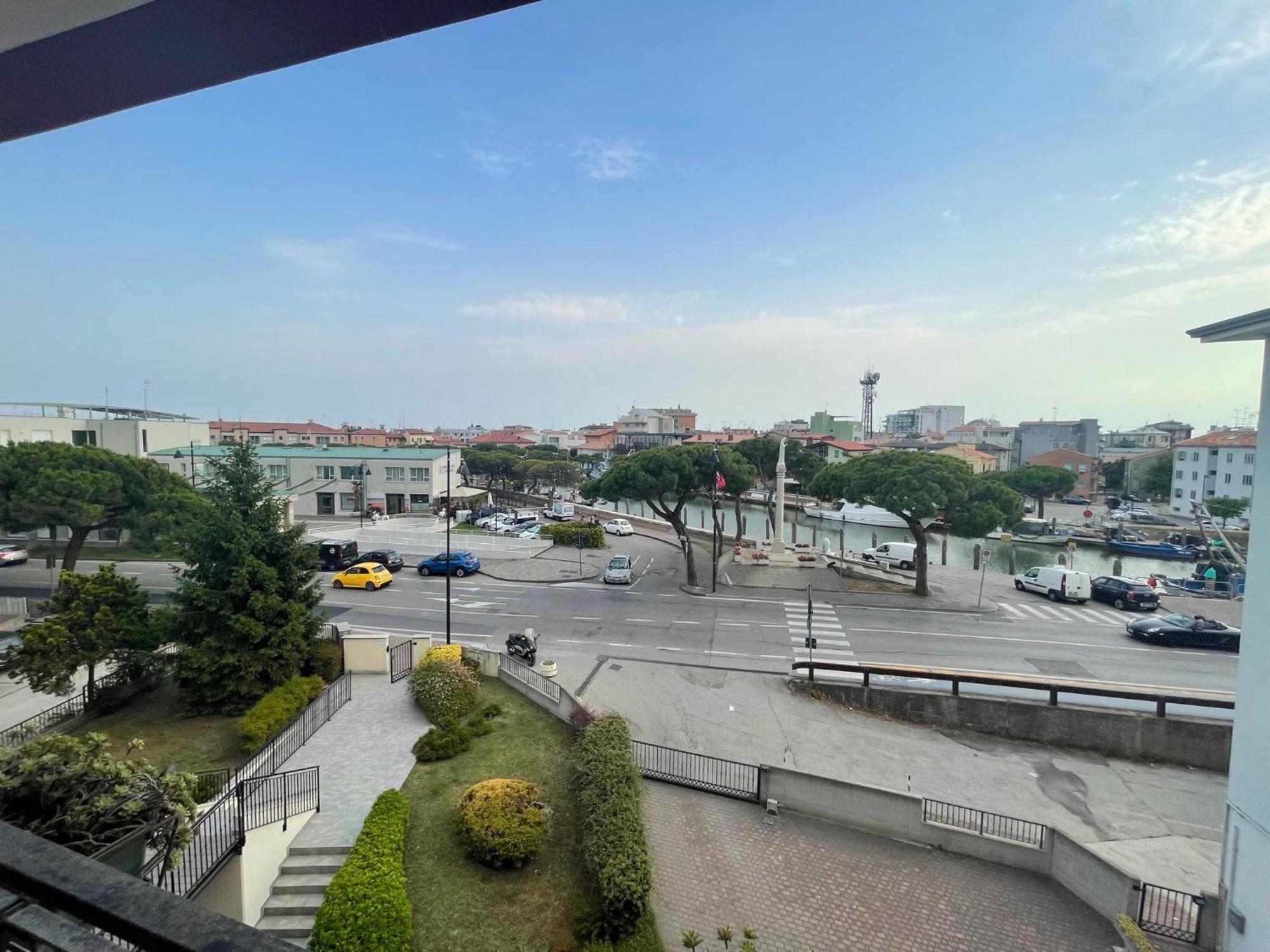 Residence Verdi Caorle Bagian luar foto
